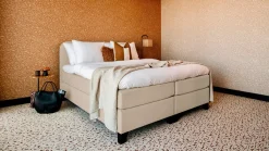 Outlet Valk Exclusief Hotelboxspring Essential met topper Luxury ecru