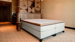 New Valk Exclusief Hotelboxspring met topper Comfort white